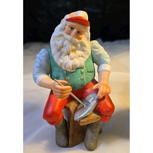 1989 Hallmark Santa's Limited Edition Porcelain Figurine 1 Of 24,700 ~Set Of 2 - Picture 2 of 9